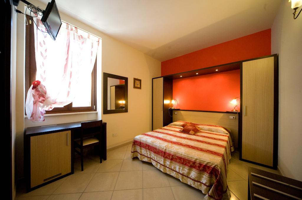 Hotel Quattro Ducati Trani Zimmer foto